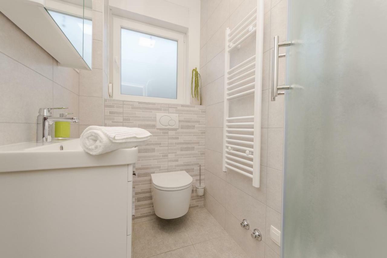 Villa Amfora - First Row By The Sea Bibinje Exterior photo